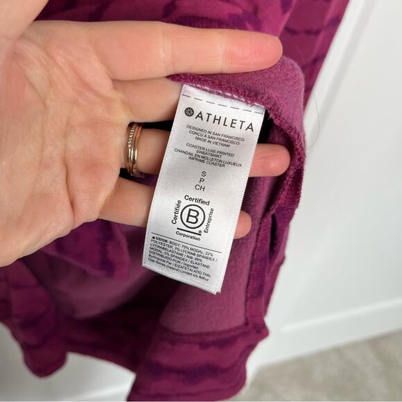 Athleta Coaster Lux Tahiti Pink Printed Soft & Stretchy Sweatshirt Size Small - Picture 4 of 7
